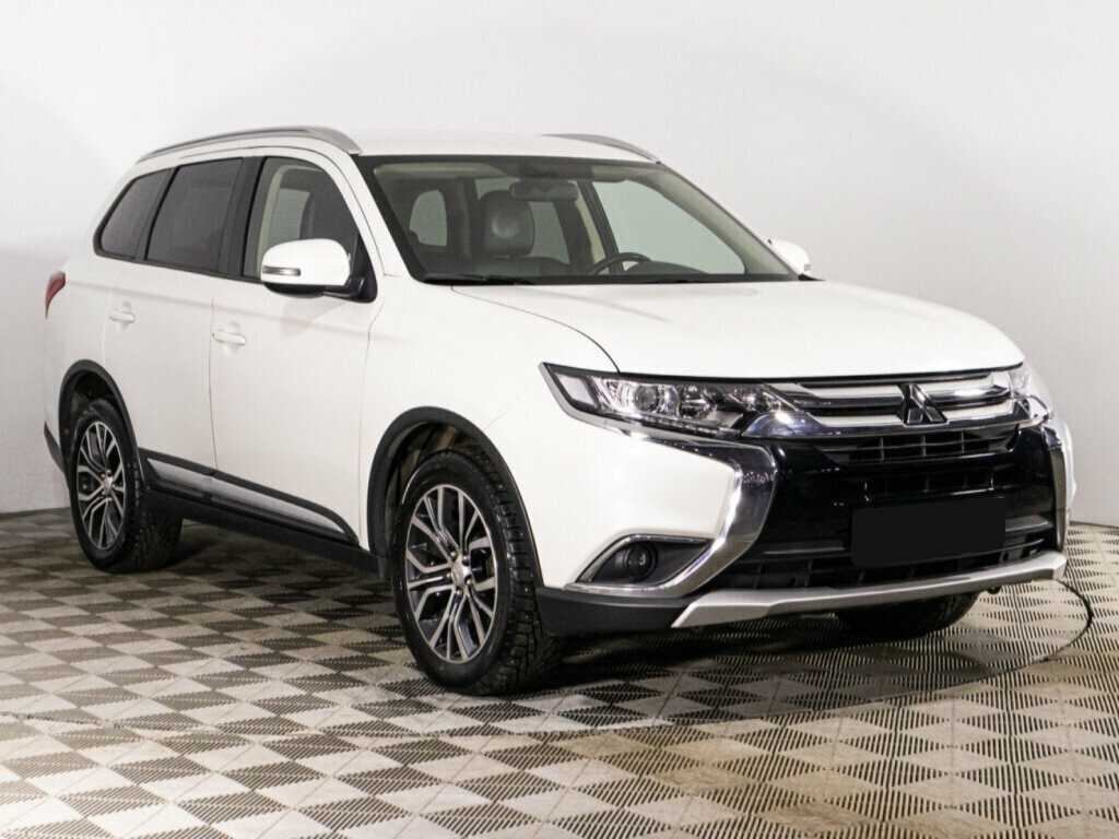 Купить Mitsubishi Outlander с пробегом. Фото: #2