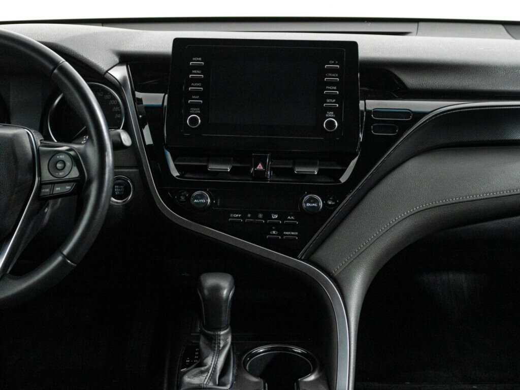 Купить Toyota Camry с пробегом. Фото: #13