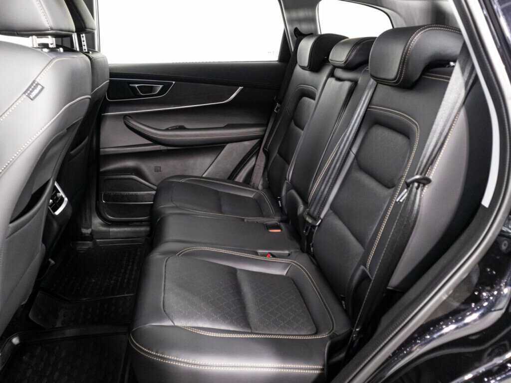 Купить Chery Tiggo 8 с пробегом. Фото: #9