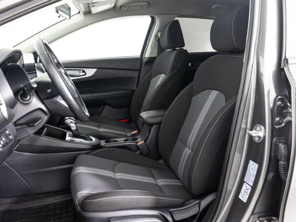 Купить Kia Cerato с пробегом. Фото: #21