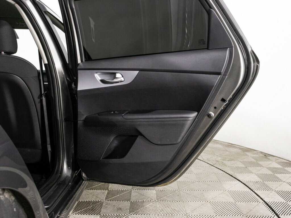 Купить Kia Cerato с пробегом. Фото: #24