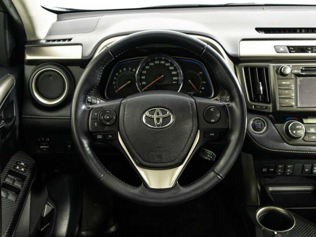 Купить Toyota RAV4 с пробегом. Фото: #21