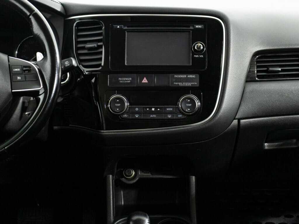 Купить Mitsubishi Outlander с пробегом. Фото: #13