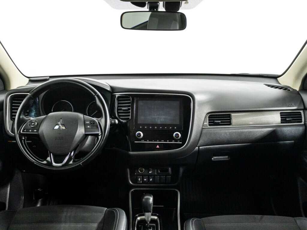 Купить Mitsubishi Outlander с пробегом. Фото: #12