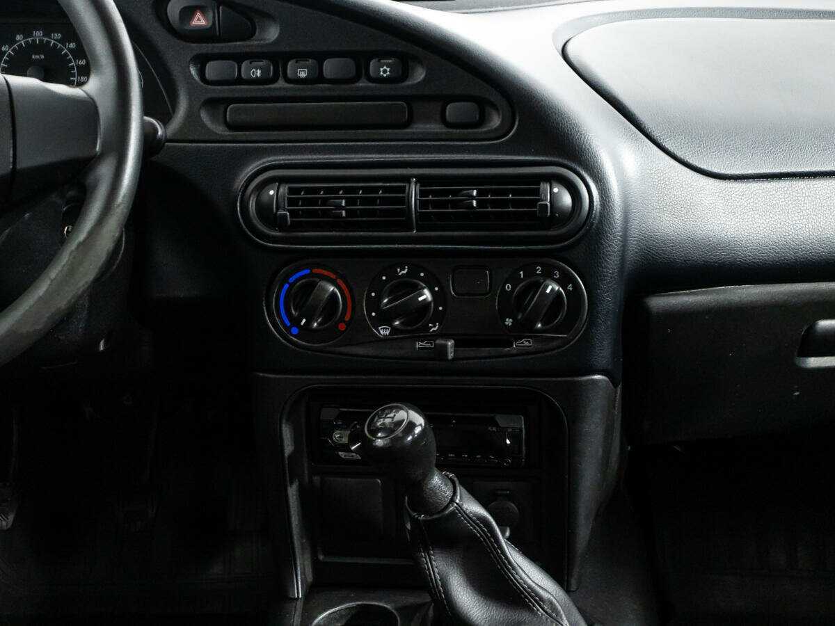 Купить Chevrolet Niva с пробегом. Фото: #13