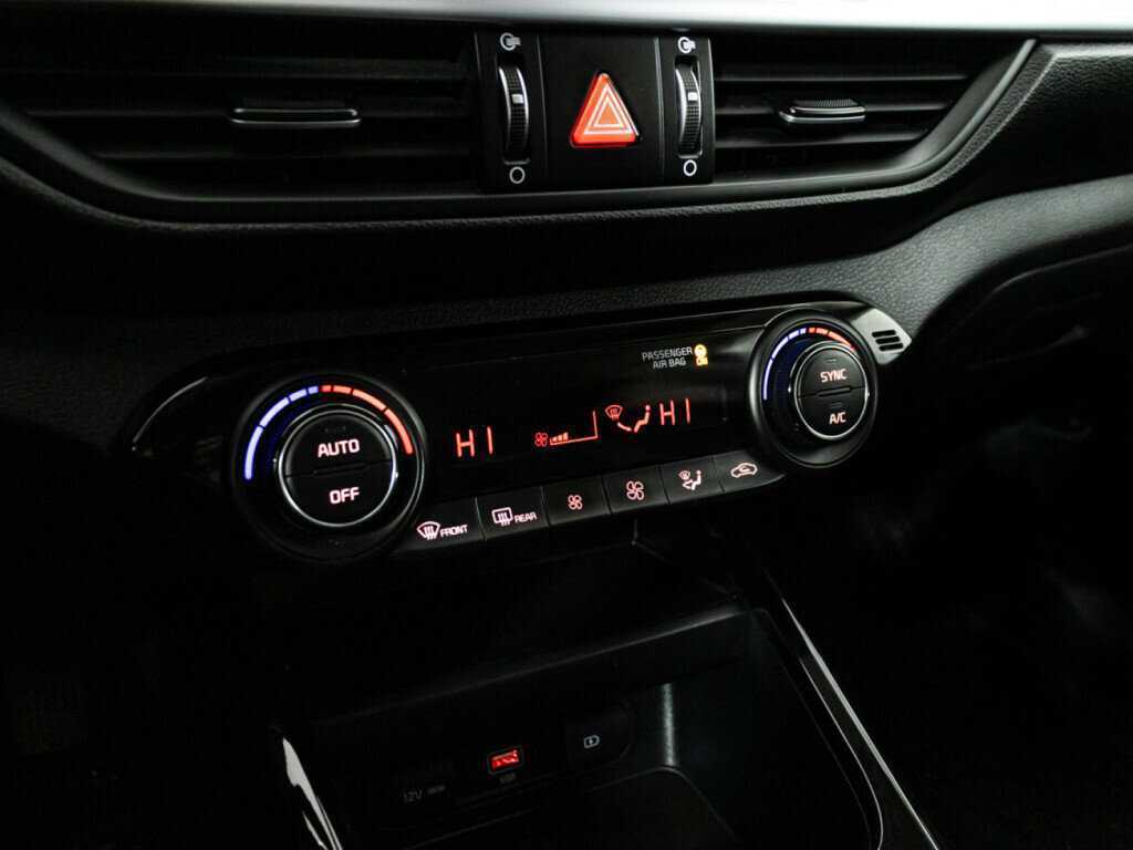 Купить Kia Cerato с пробегом. Фото: #15