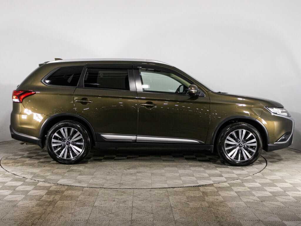 Купить Mitsubishi Outlander с пробегом. Фото: #3