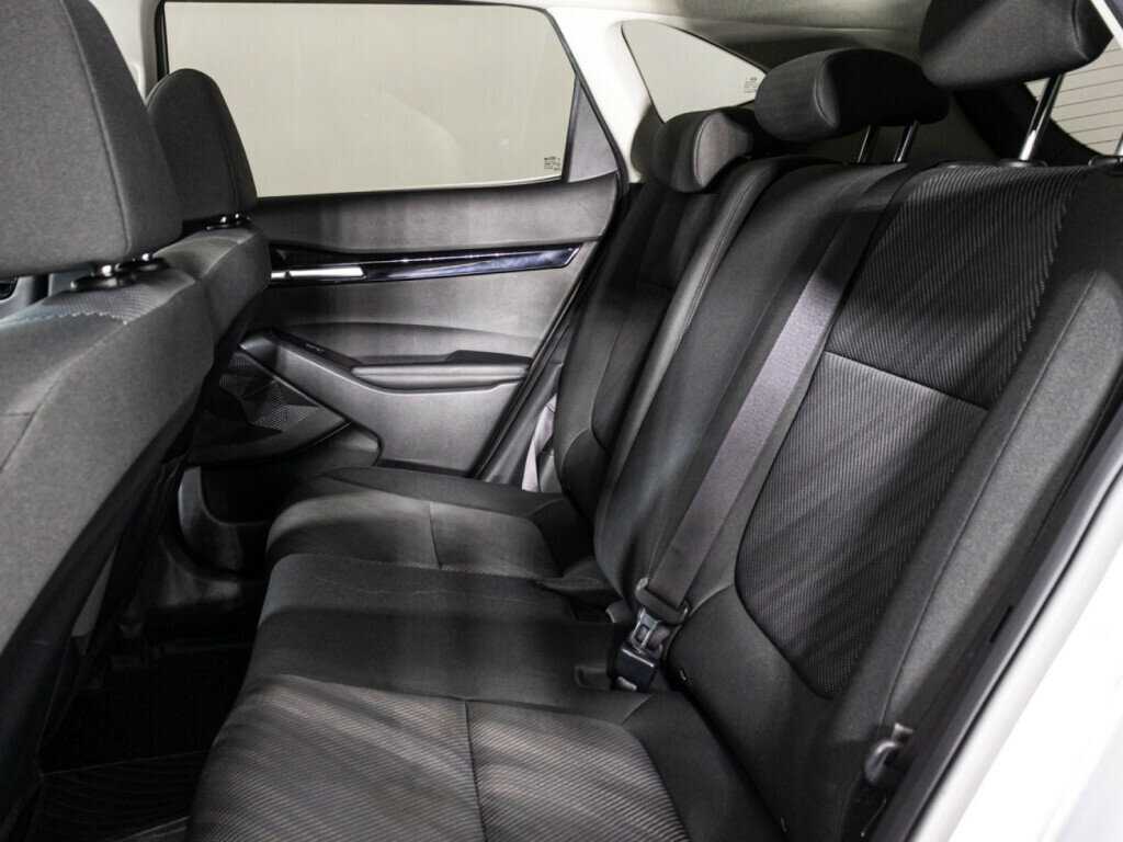 Купить Kia Seltos с пробегом. Фото: #9