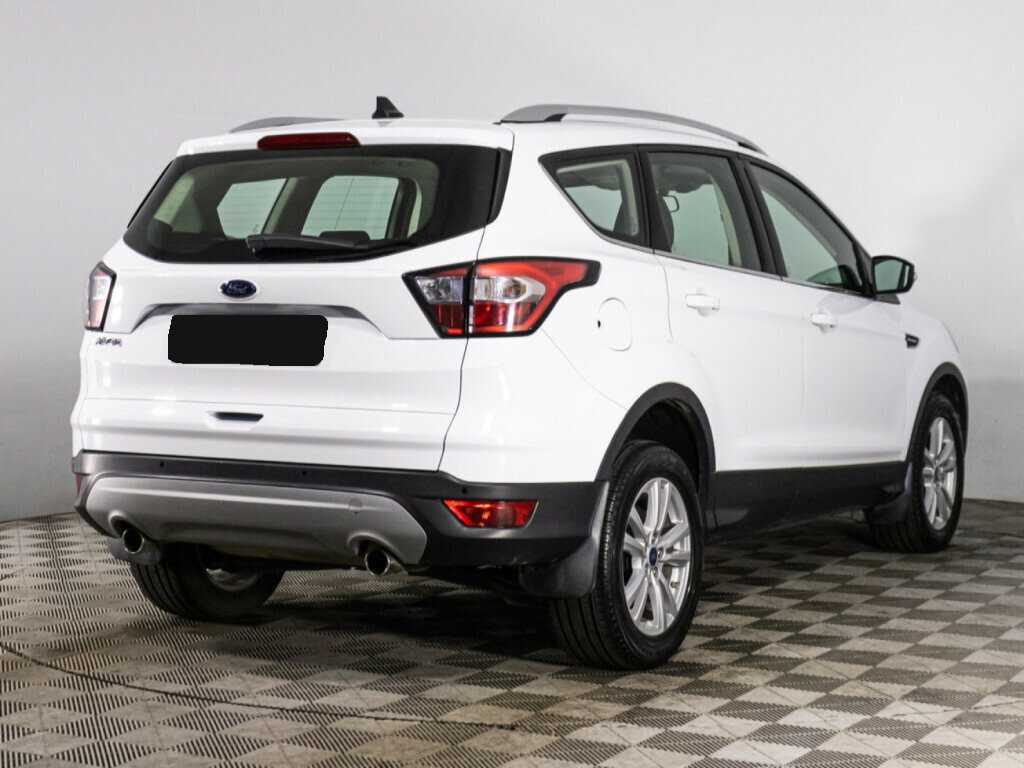 Купить Ford Kuga с пробегом. Фото: #4