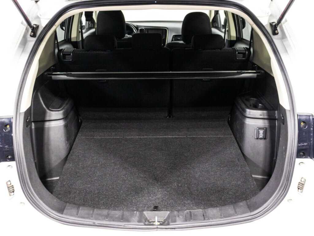 Купить Mitsubishi Outlander с пробегом. Фото: #14