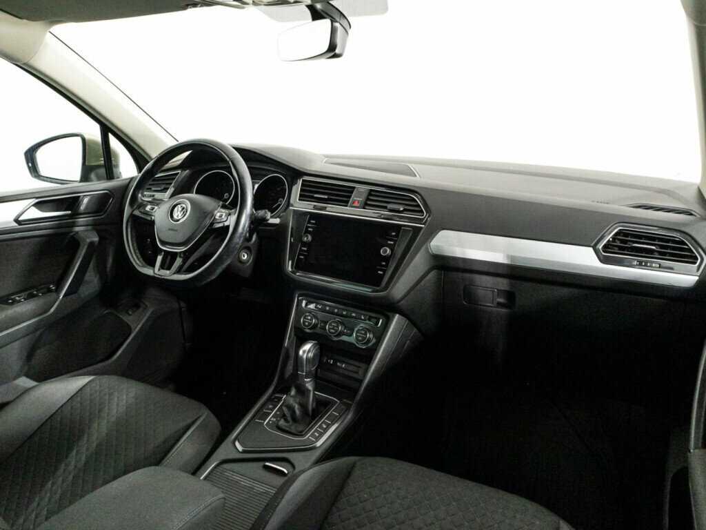 Купить Volkswagen Tiguan с пробегом. Фото: #8