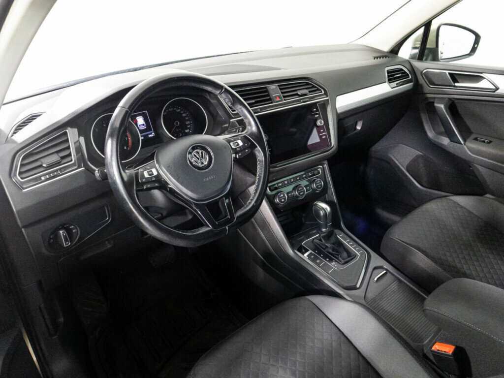Купить Volkswagen Tiguan с пробегом. Фото: #10