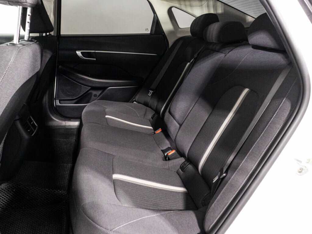 Купить Hyundai Sonata с пробегом. Фото: #9