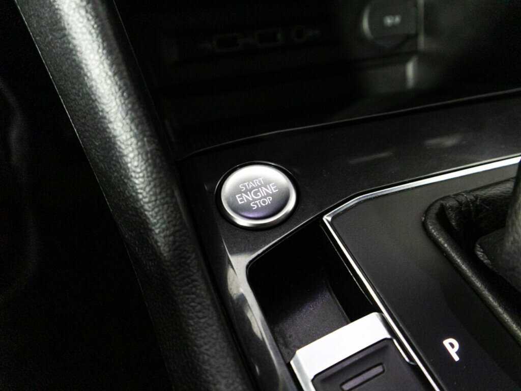 Купить Volkswagen Tiguan с пробегом. Фото: #18