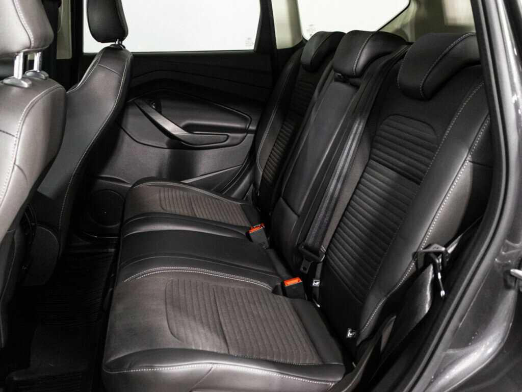 Купить Ford Kuga с пробегом. Фото: #9