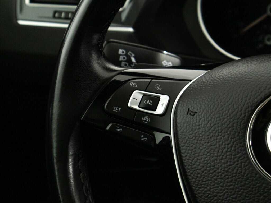 Купить Volkswagen Tiguan с пробегом. Фото: #16