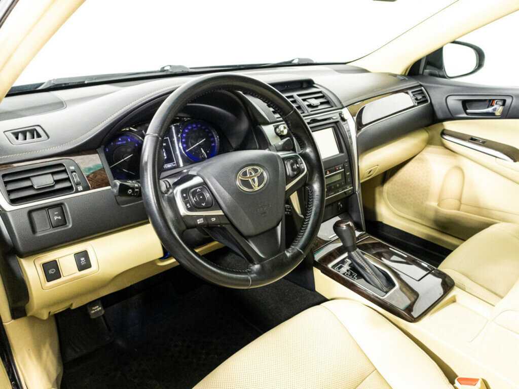 Купить Toyota Camry с пробегом. Фото: #9
