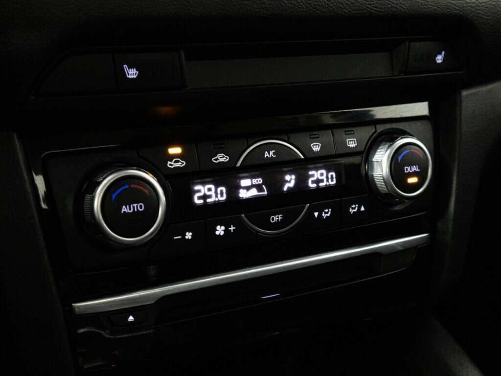 Купить Mazda 6 с пробегом. Фото: #15