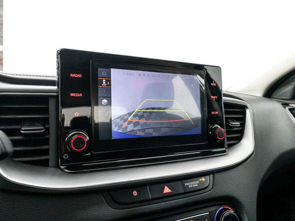 Купить Kia Ceed с пробегом. Фото: #18