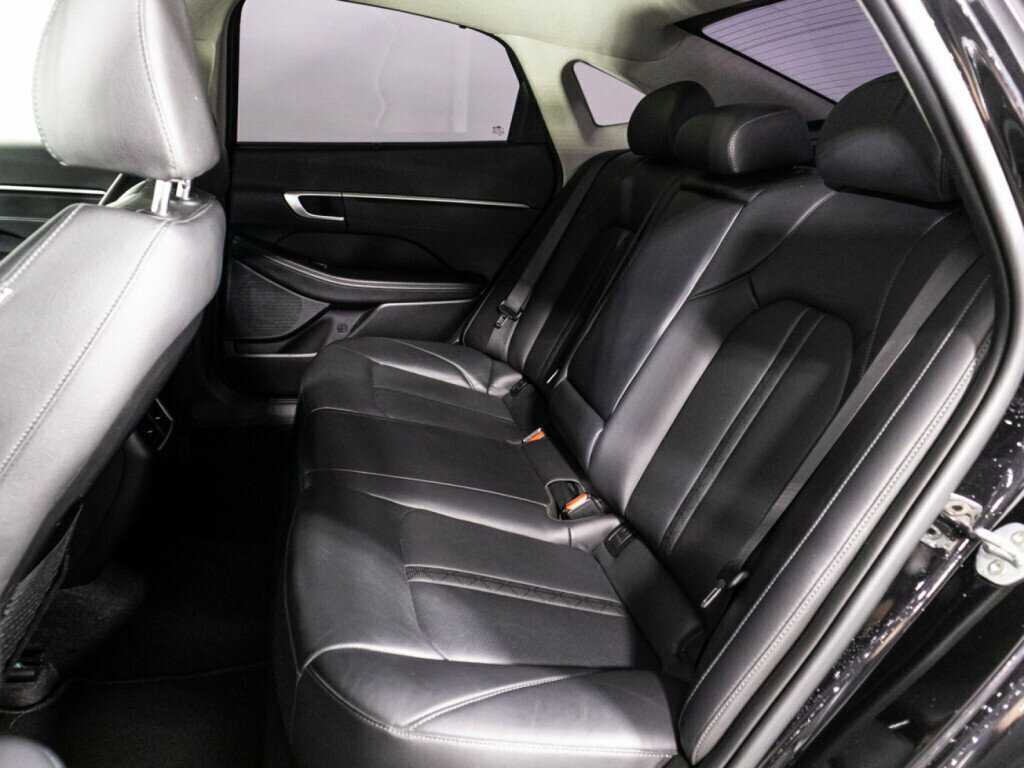 Купить Hyundai Sonata с пробегом. Фото: #9