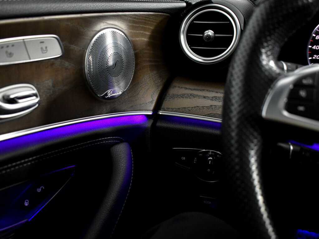 Купить Mercedes-Benz E-Класс с пробегом. Фото: #16