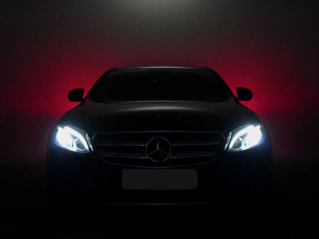 Купить Mercedes-Benz E-Класс с пробегом. Фото: #20