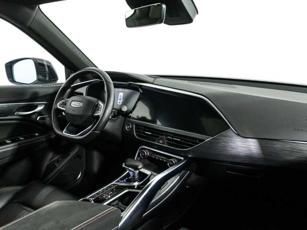 Купить Geely Tugella с пробегом. Фото: #8