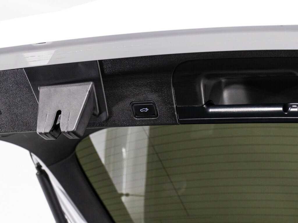 Купить Geely Tugella с пробегом. Фото: #14