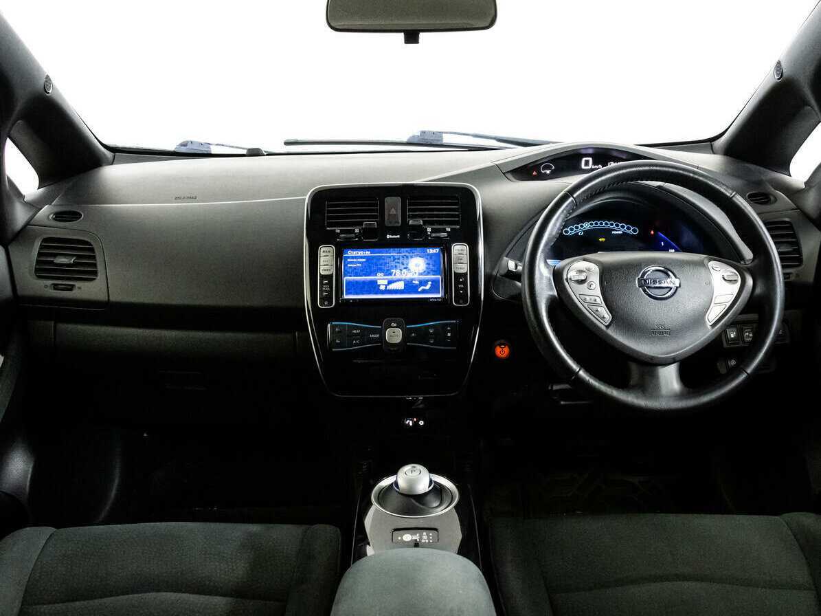 Купить Nissan Leaf с пробегом. Фото: #9