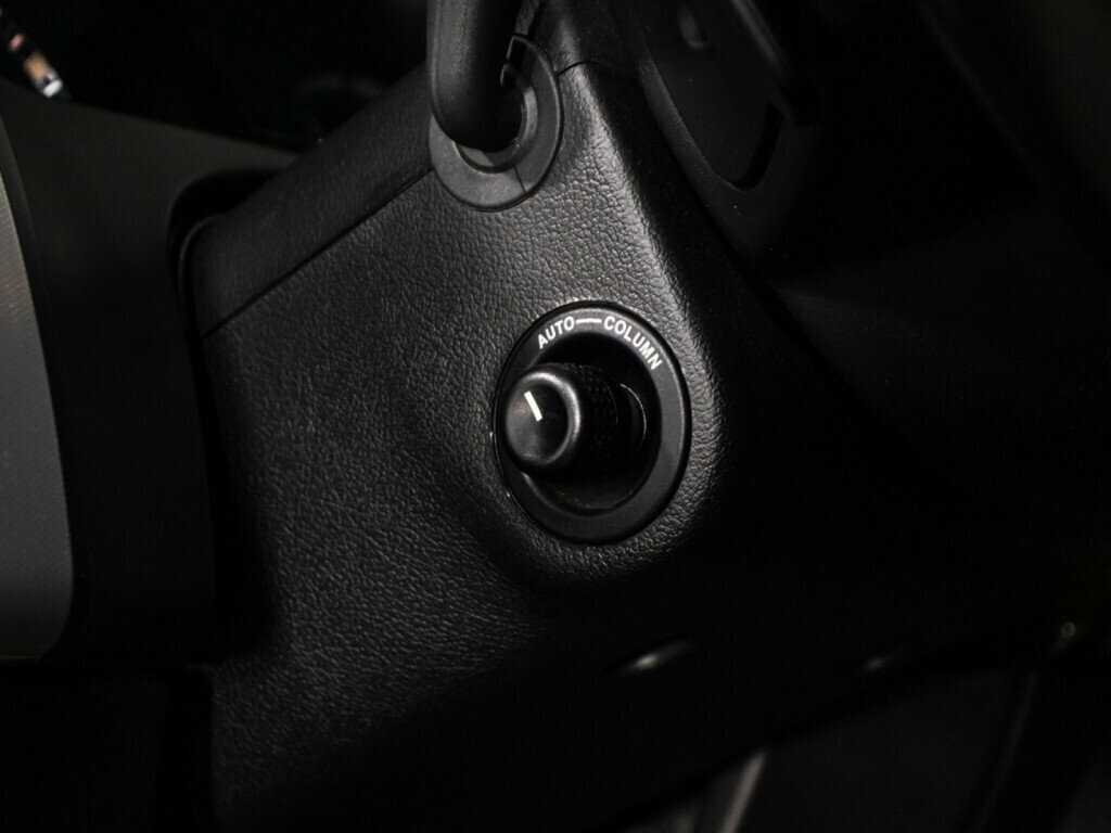 Купить Jaguar XF с пробегом. Фото: #18