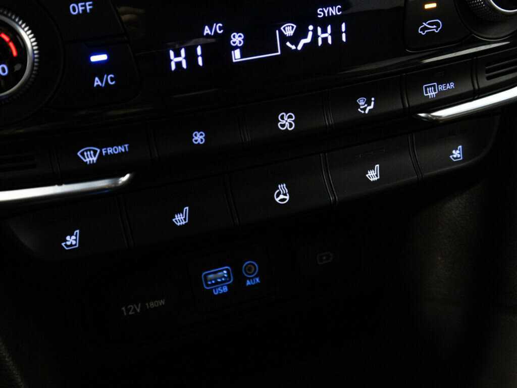 Купить Hyundai Santa Fe с пробегом. Фото: #19