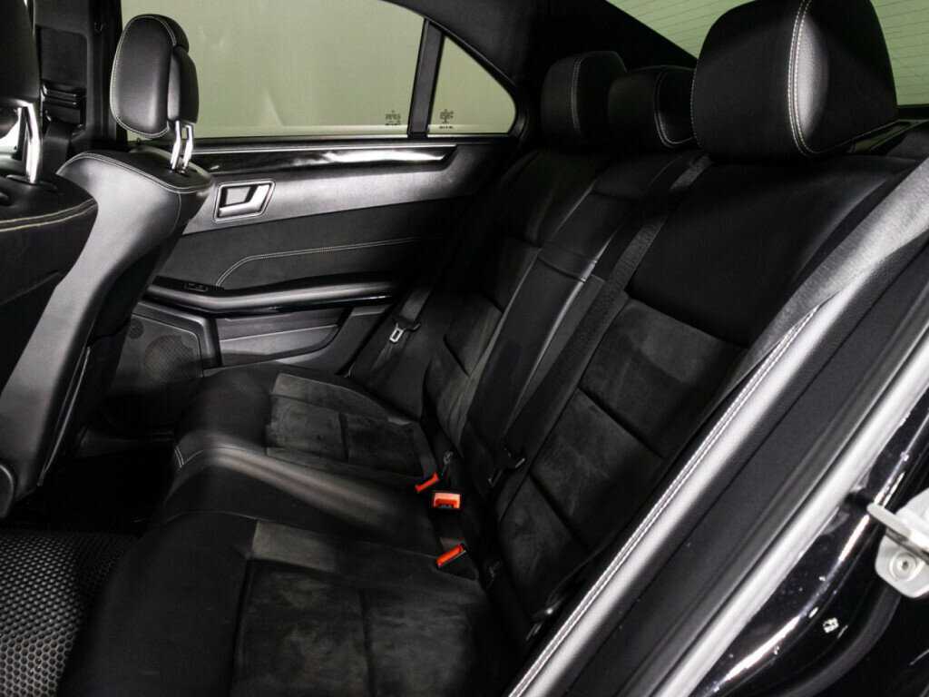 Купить Mercedes-Benz E-Класс с пробегом. Фото: #9