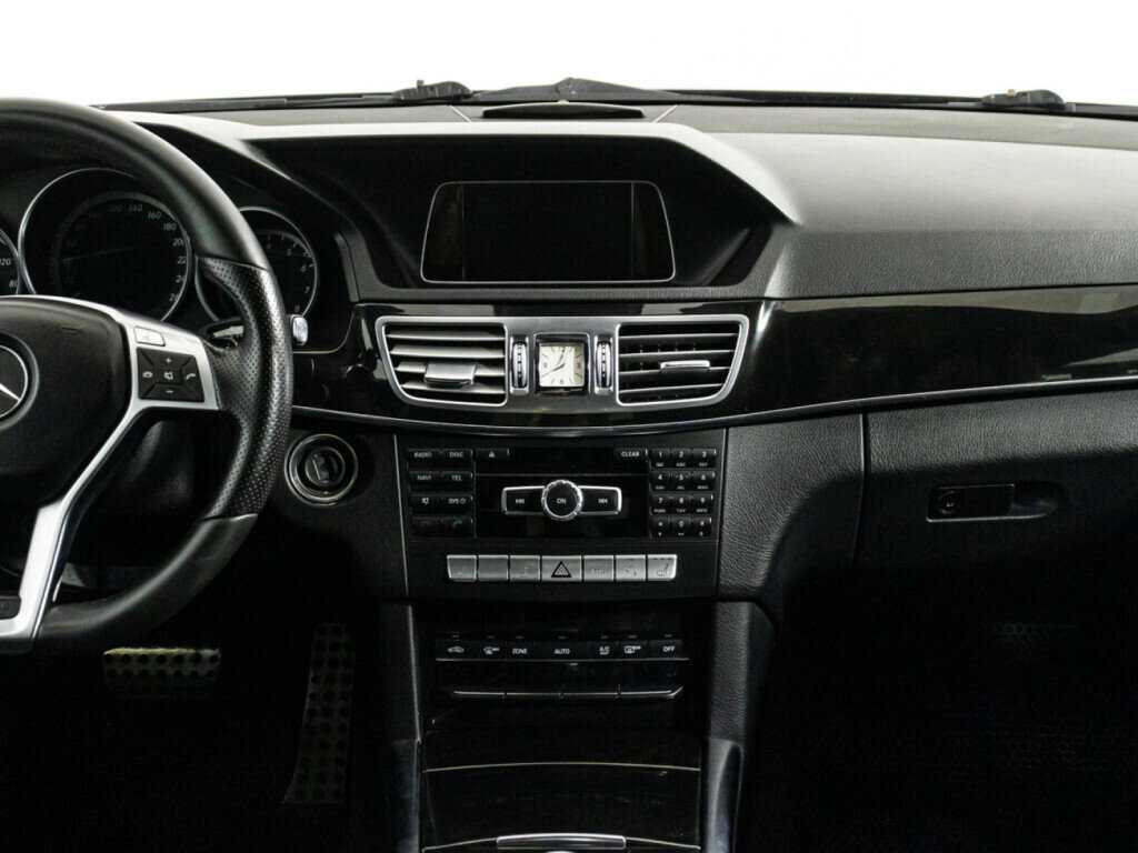 Купить Mercedes-Benz E-Класс с пробегом. Фото: #13