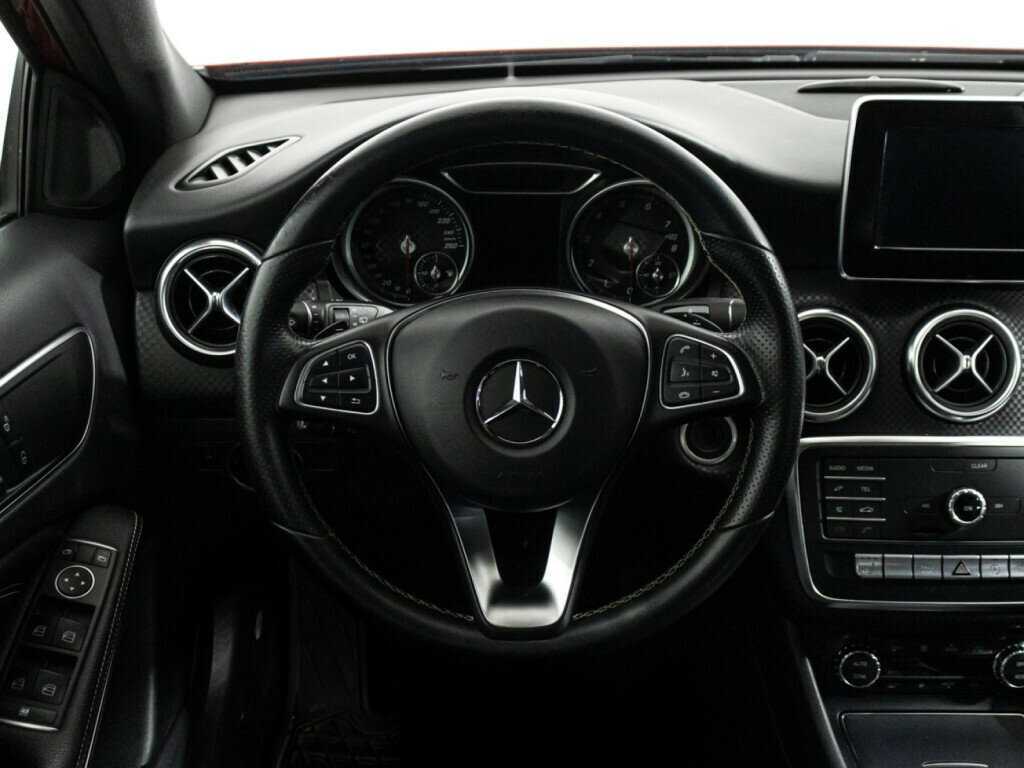 Купить Mercedes-Benz A-Класс с пробегом. Фото: #15