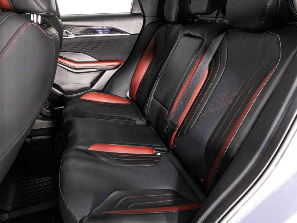 Купить Geely Coolray с пробегом. Фото: #9