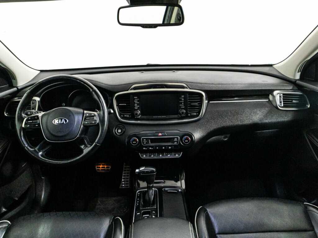 Купить Kia Sorento с пробегом. Фото: #12