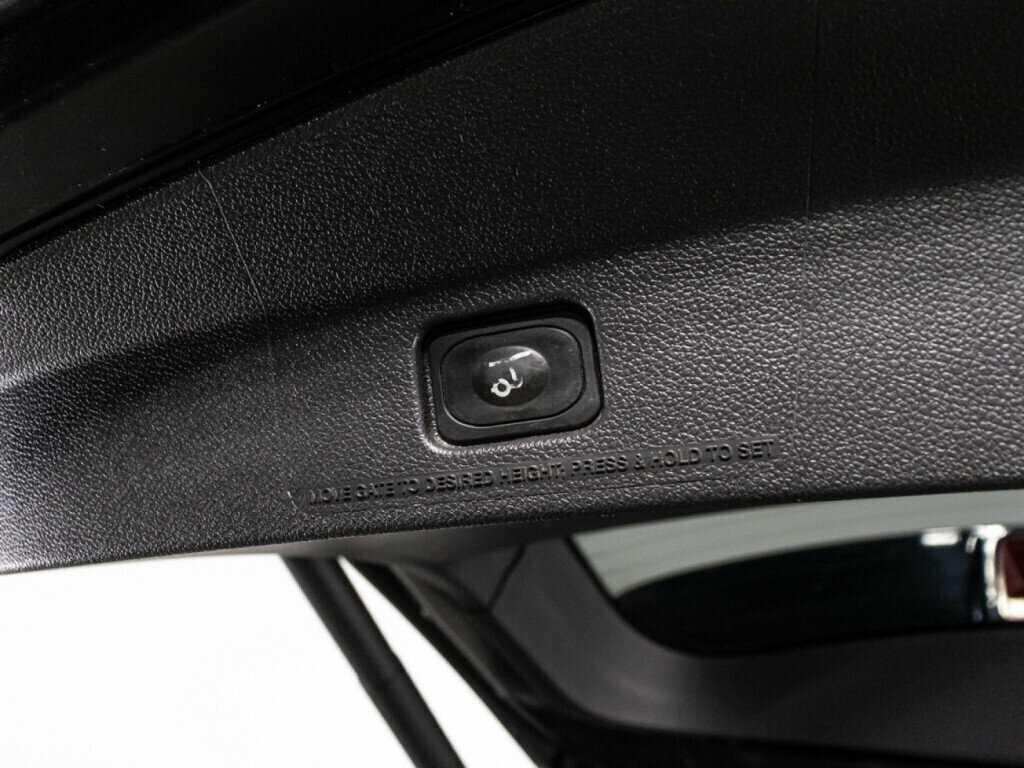 Купить Ford Explorer с пробегом. Фото: #14