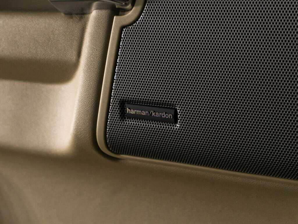 Купить Land Rover Discovery с пробегом. Фото: #21