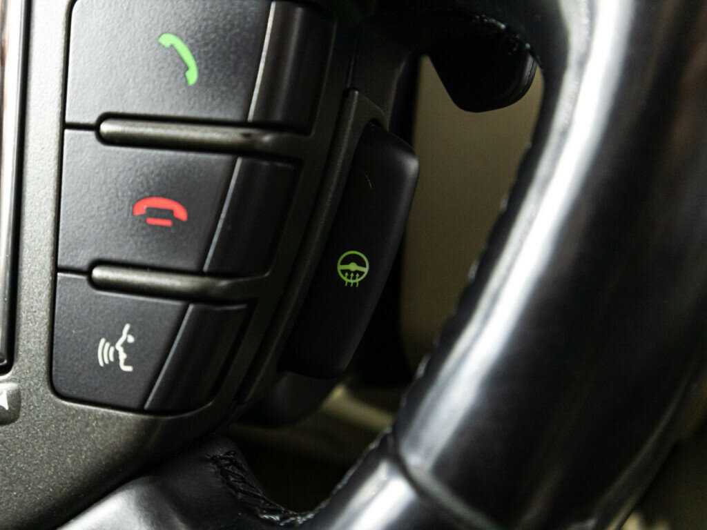 Купить Land Rover Discovery с пробегом. Фото: #27