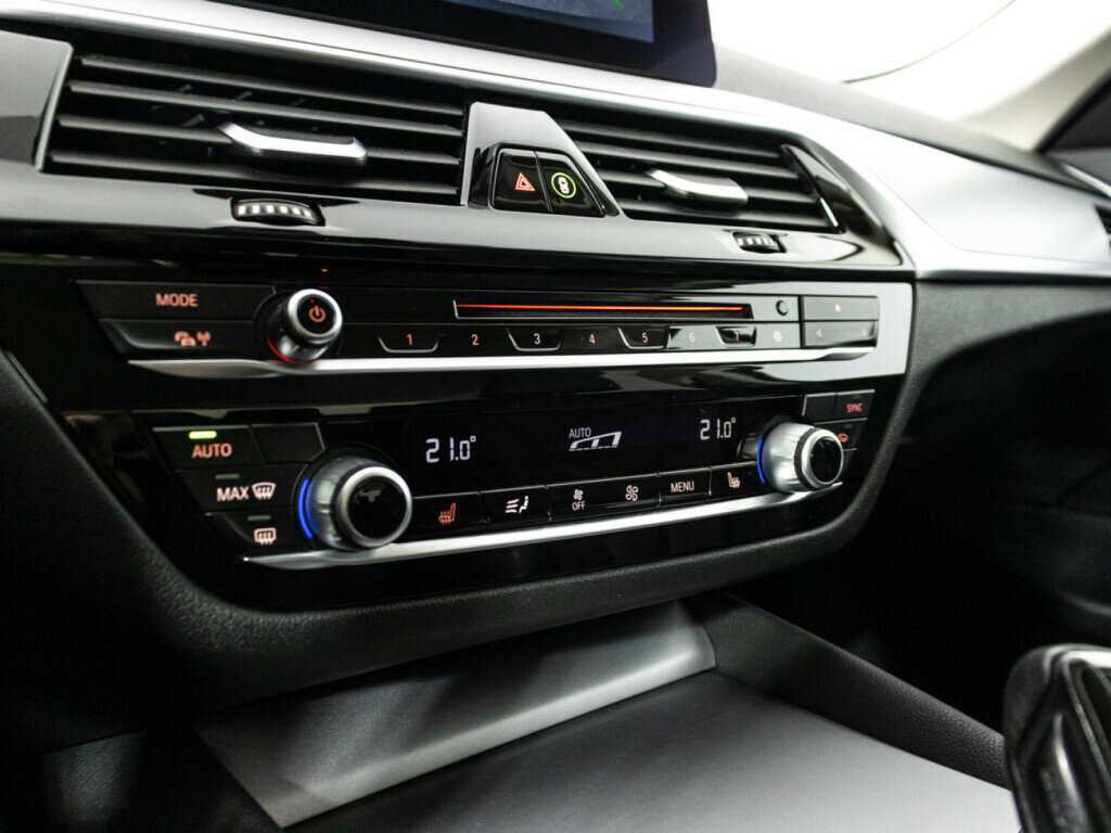 Купить BMW 5 серии с пробегом. Фото: #17