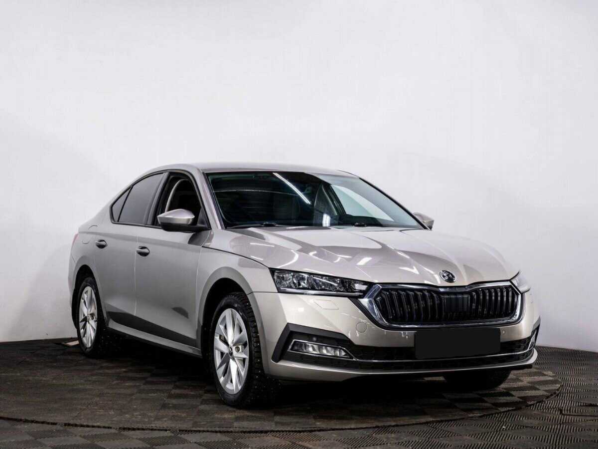 Купить Skoda Octavia с пробегом. Фото: #2