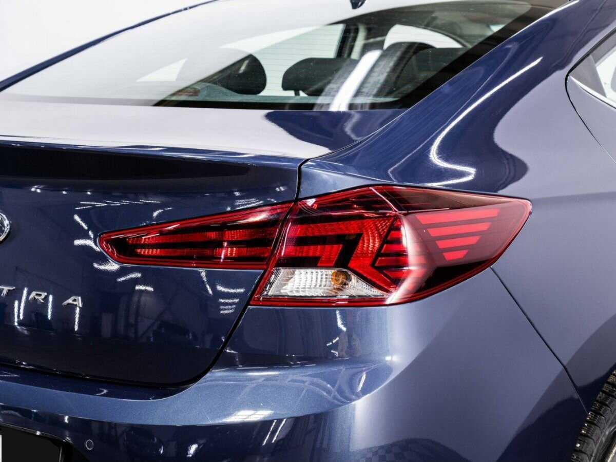 Купить Hyundai Elantra с пробегом. Фото: #26