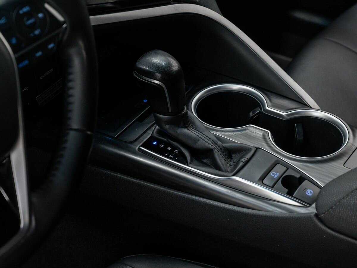 Купить Toyota Camry с пробегом. Фото: #17