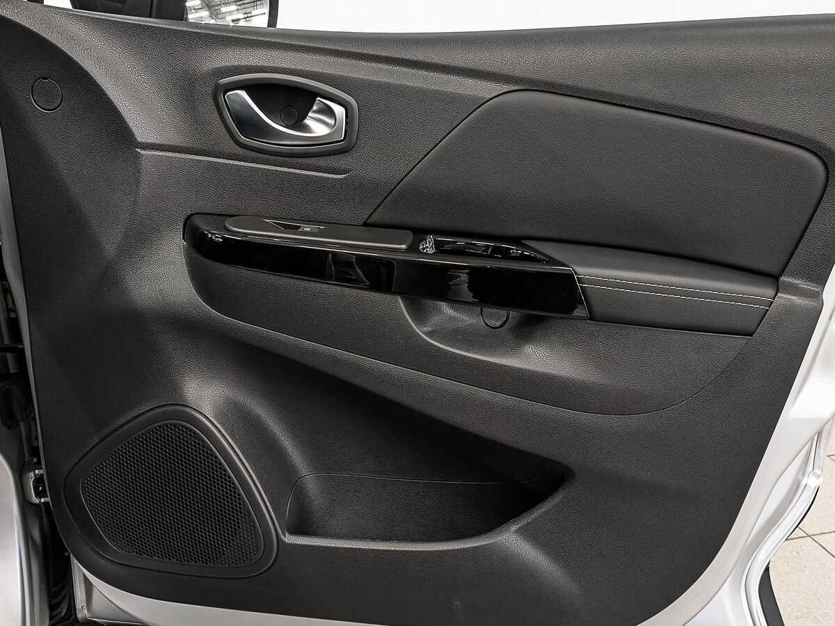 Купить Renault Kaptur с пробегом. Фото: #22