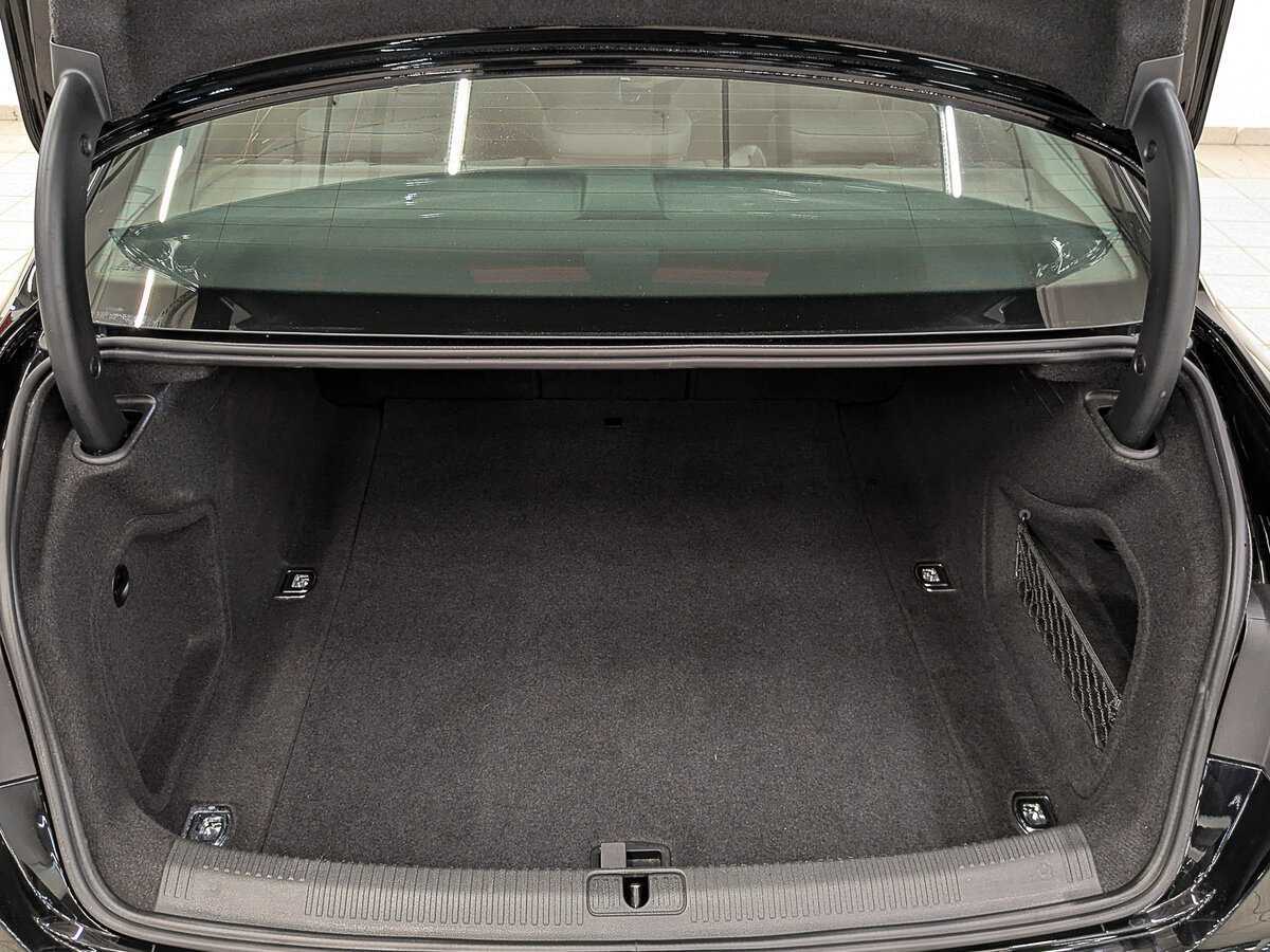 Купить Audi A4 с пробегом. Фото: #9