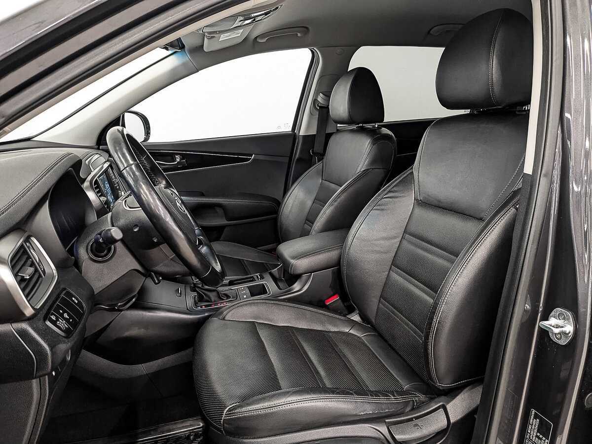 Купить Kia Sorento с пробегом. Фото: #19