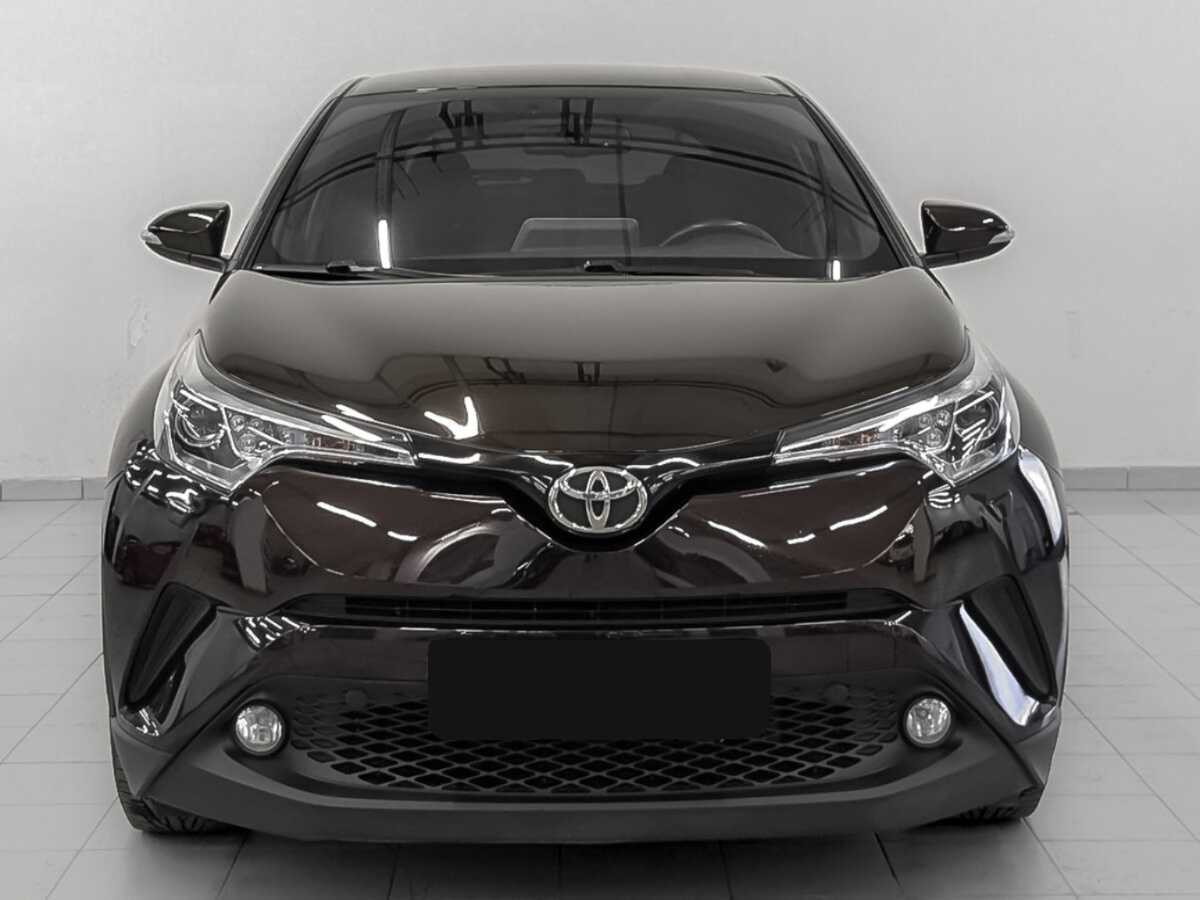 Купить Toyota C-HR с пробегом. Фото: #1
