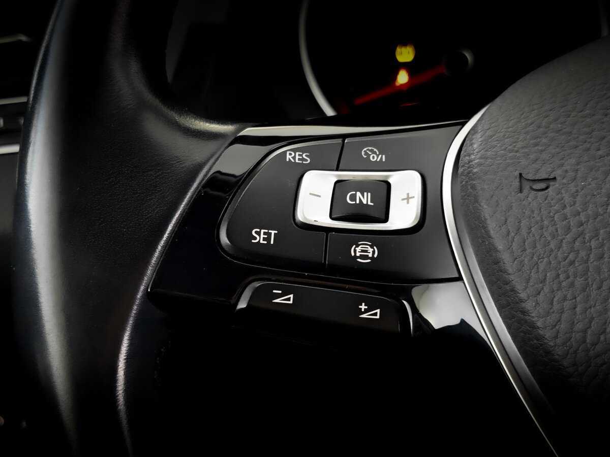 Купить Volkswagen Tiguan с пробегом. Фото: #27