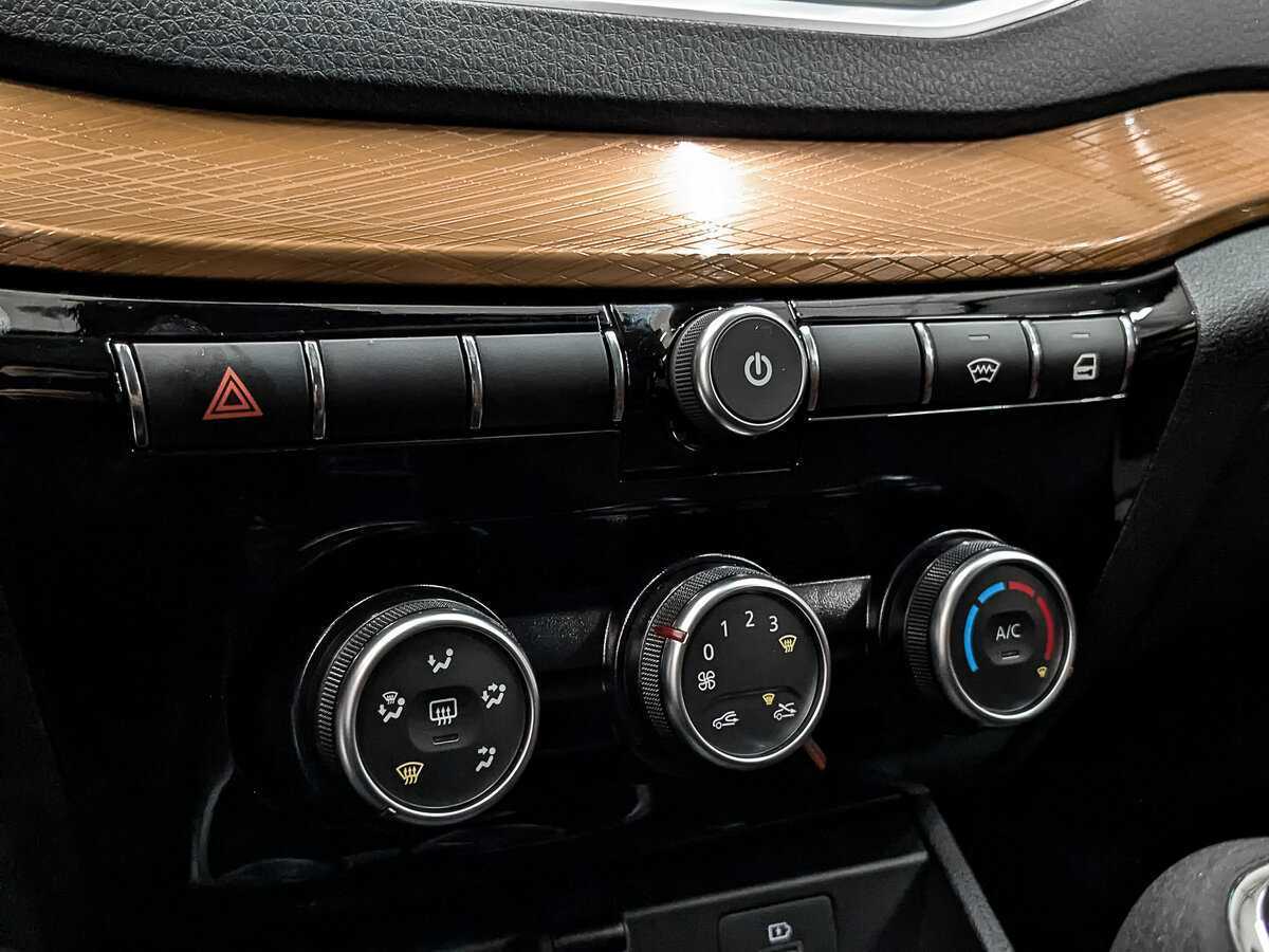 Купить Lada (ВАЗ) Vesta с пробегом. Фото: #20