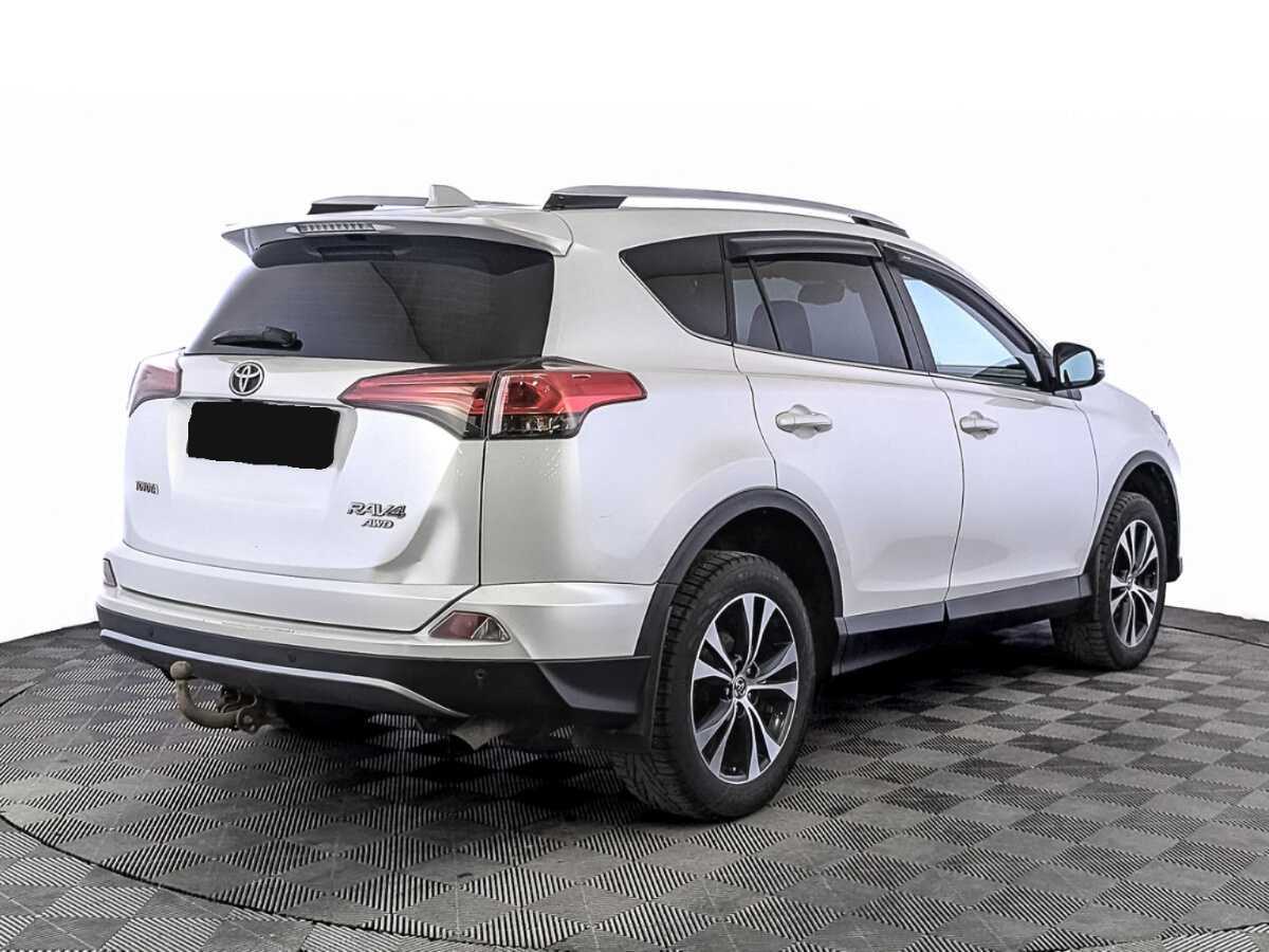 Купить Toyota RAV4 с пробегом. Фото: #4